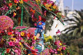 Guerra das Flores em carnaval de Nice